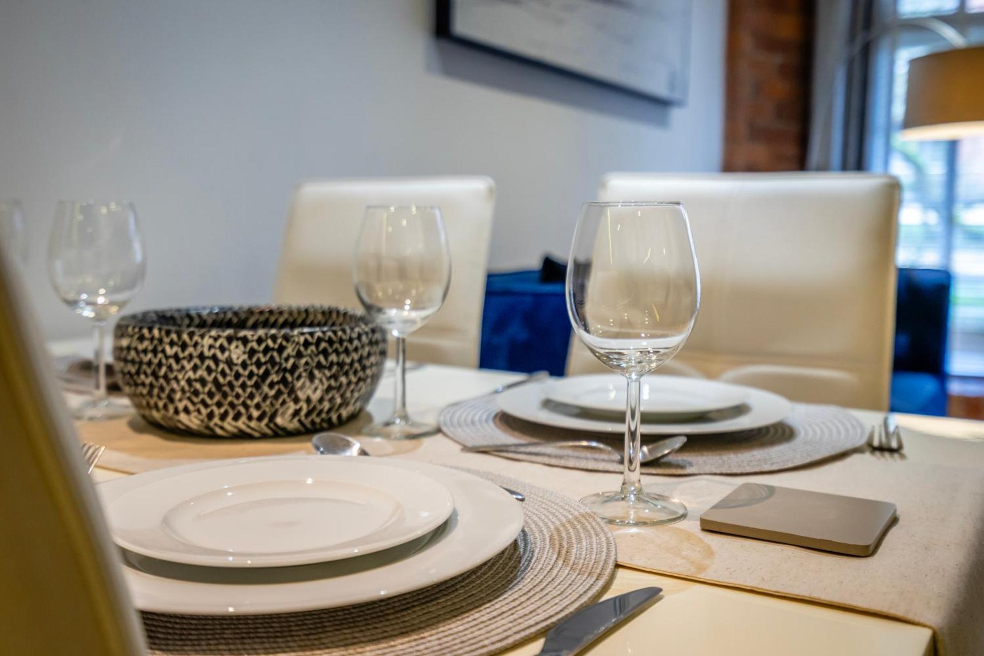 31 Cocoa Suites York Eksteriør billede