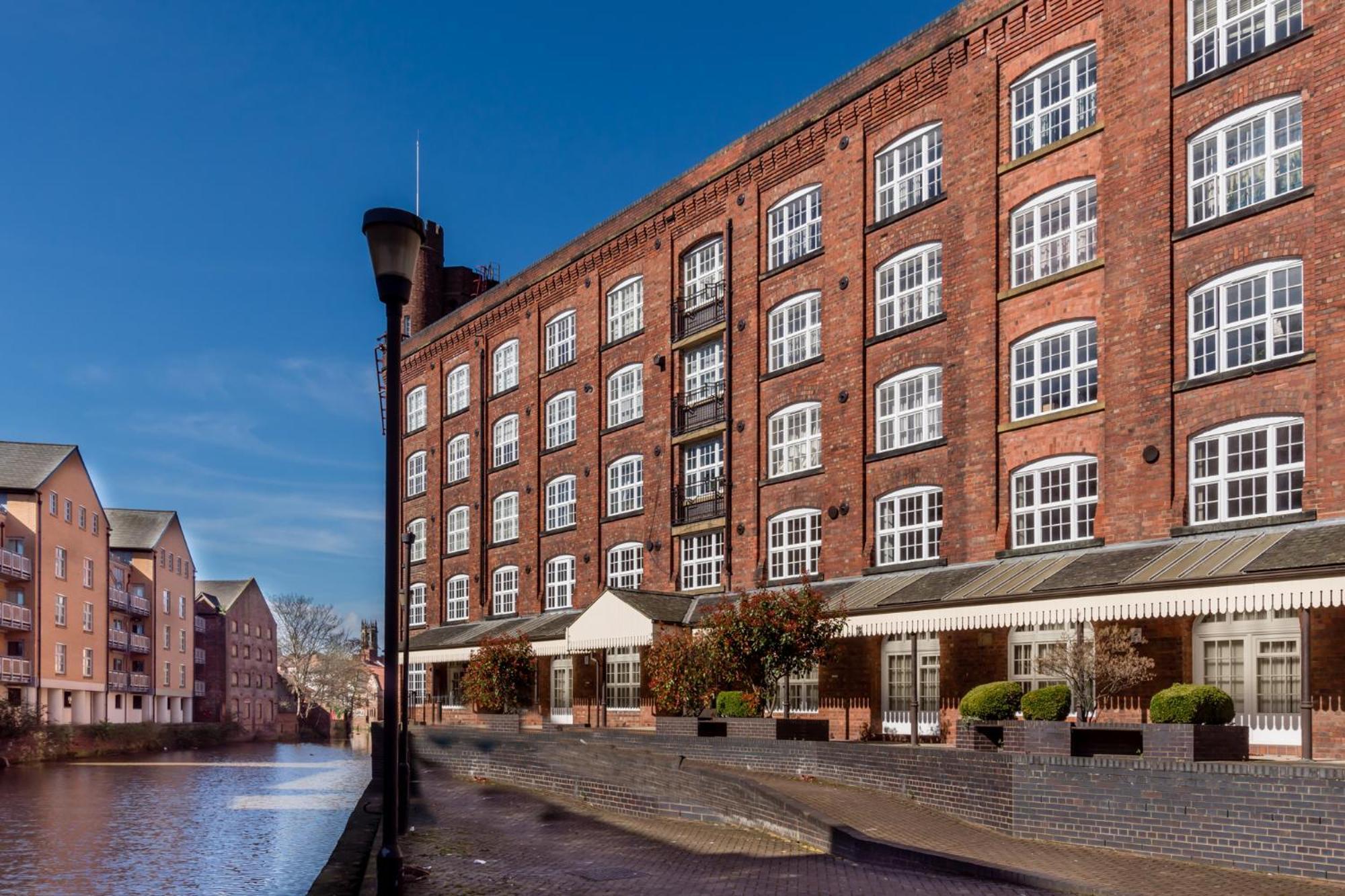 31 Cocoa Suites York Eksteriør billede